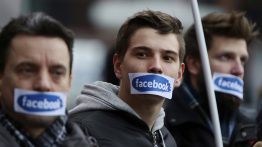 Фейсбук объявил, что готовятся массовые баны пользовательских групп — при этом анархистские организации ставятся на одну доску с боевыми подразделениями белых супрематистов.