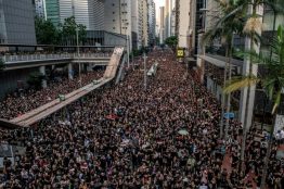 Гонконг сегодня один из наиболее нестабильных в социально-политическом плане регионов мира. До сих пор там продолжаются аресты и ведутся суды по политическим делам, вспыхивают точечные и уже как правило малочисленные социальные волнения, участники которых не изменяют идее борьбы за гражданские права и автономность Гонконга.
