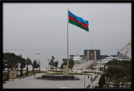 Деиндустрализация и исламизация, торговля и торгашеская сущность, которые разъединяют людей, как ничто на свете — приоритеты прагматичной элиты Азербайджана.