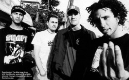 Коллектив Rage Against the Machine сыграл важнейшую роль в формировании рэпкора, ставшего в конце 90-х и первой половине 2000-х годов одним из популярнейших музыкальных направлений.