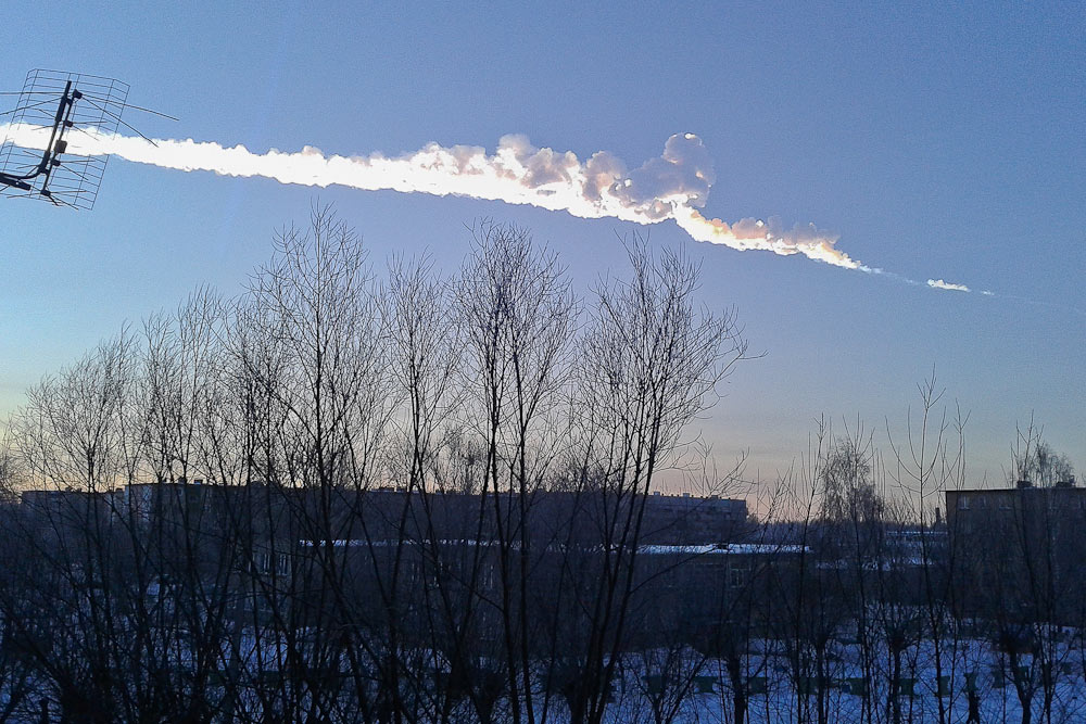 Снимок падения метеорита © Алексей Булаев/РИА Новости