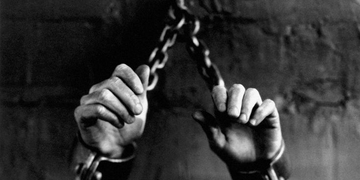Тем силам, что взялись освобождать массы от векового молчания, нужно самим освободиться от собственного рабства и скотства. © huffingtonpost.co.uk