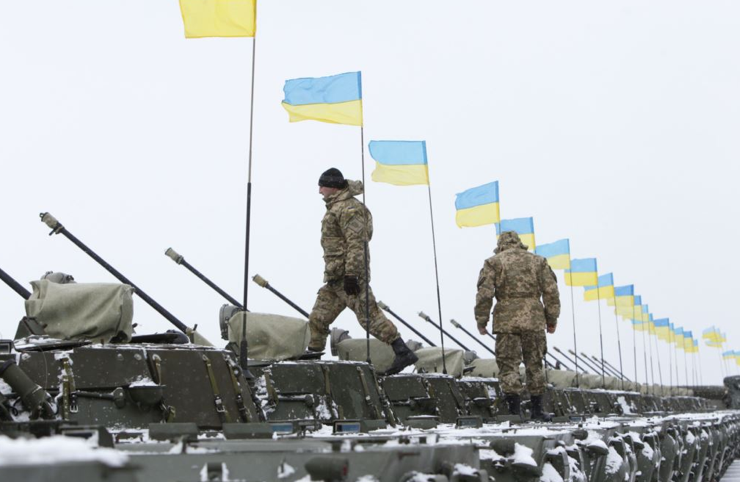 Смотр в украинской танковой части под Житомиром. 5 января 2015 года Смотр в украинской танковой части под Житомиром. 5 января 2015 года. © reuters