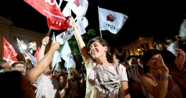Убедительная победа радикально-социалистической партии СИРИЗА на досрочных законодательных выборах в Греции несколько оттенила исторический провал греческой социал-демократии.