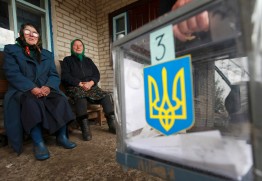 После выборов в украинский парламент прошло уже больше двух недель. И почти всё это время длился подсчёт голосов. 