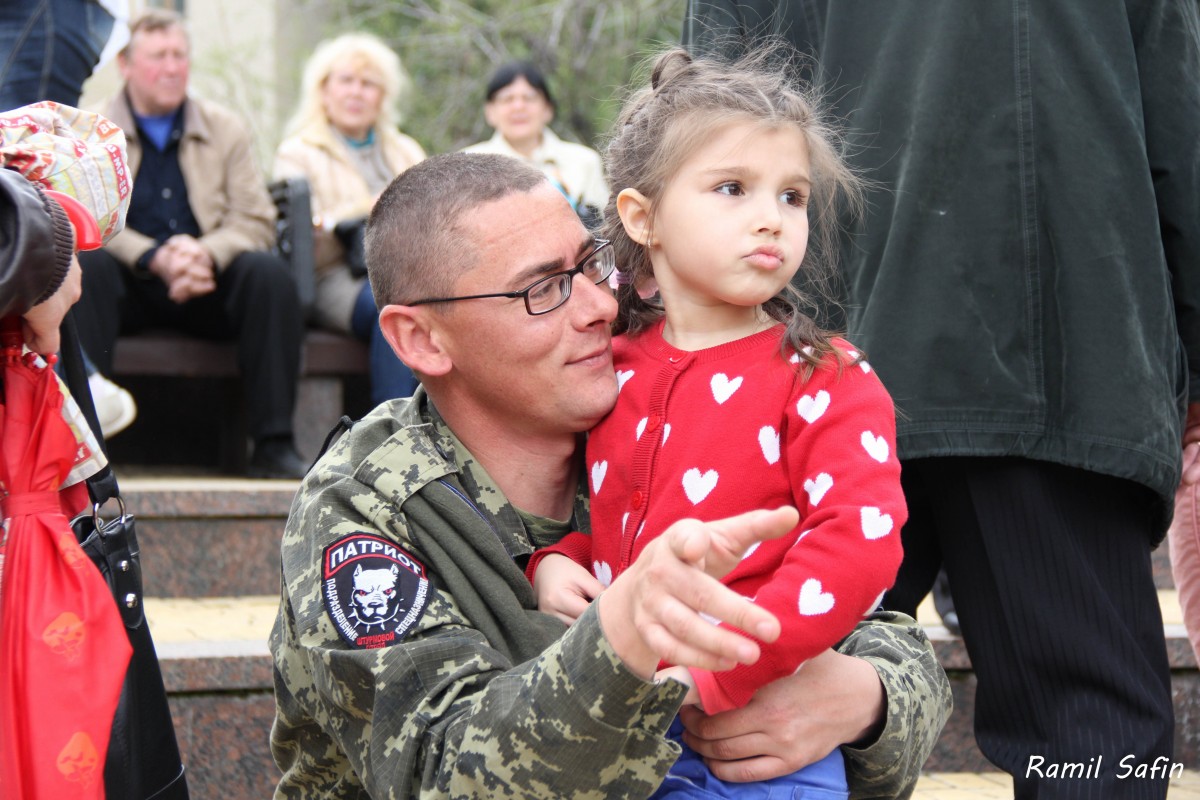 "Сепаратист" с дочкой