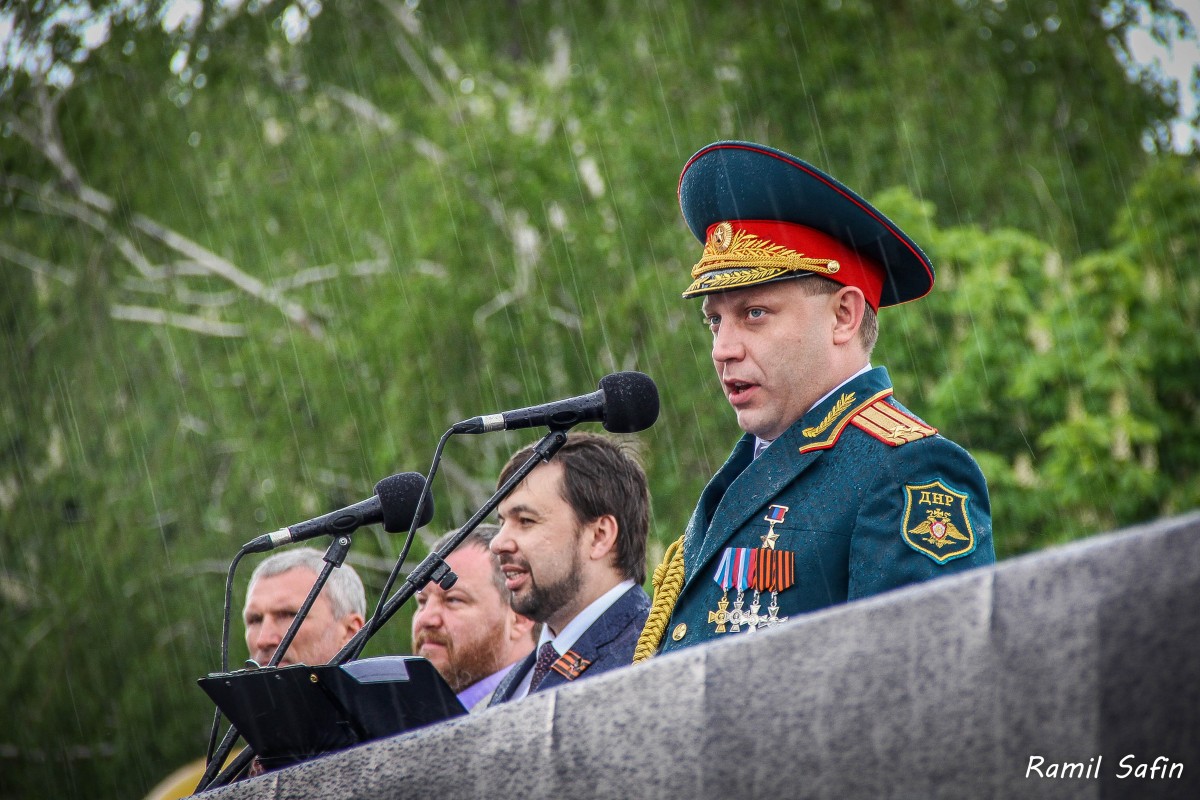 Захарченко пользуется уважением как простых жителей ДНР, так и ополченцев 