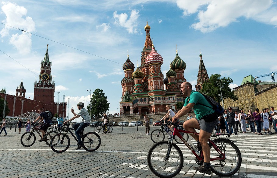 Велосипедисты в Москве. © varlamov.ru