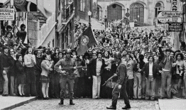 Важную роль в португальской революции сыграли взаимоотношения двух политиков – лидера коммунистов Алвару Куньяла и генсека соцпартии Марио Соареша.