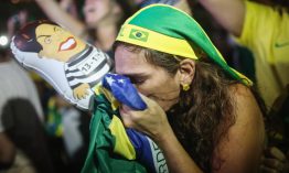 Президент Бразилии потеряла политическую поддержку и доверие капитала, и она, вероятно, будет отстранена от должности в ближайшие дни.