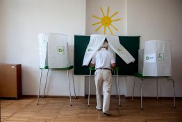 в Грузии состоялся второй тур парламентских выборов, и Центральная Избирательная Комиссия уже обнародовала предварительные итоги. 