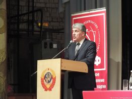 25 февраля Борис Кагарлицкий, директор Института глобализации и социальных движений выступает в Омске с критикой избирательной кампании Павла Грудинина. 