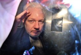 10 декабря 2021 года Апелляционный суд Англии и Уэльса принял решение об экстрадиции в США журналиста и основателя информационного ресурса «Wikileaks» Джулиана Ассанжа. Данное решение все еще может быть оспорено стороной защиты в виде апелляции, однако, скорее всего, она будет отклонена