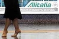 17 сентября 2008 года находящаяся на грани банкротства авиакомпания Alitalia отменила 40 рейсов из-за четырехчасовой забастовки служащих, в которой участвовало около 250 человек.