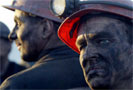 Замурованные шахтеры взбунтовались