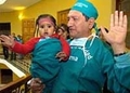 15 сентября 2008 года началась забастовка Перуанской медицинской федерации.  Председатель Федерации Хулио Варгас сообщил, что прекращено обслуживание во всех больницах и государственных учреждениях здравоохранения и социальных гарантий. «Скорая помощь» продолжает принимать больных. По словам профсоюзного лидера, руководство Федерации пыталось договориться с правительством о повышении заработной платы, однако эти попытки провалились, и в результате было принято решение о забастовке.